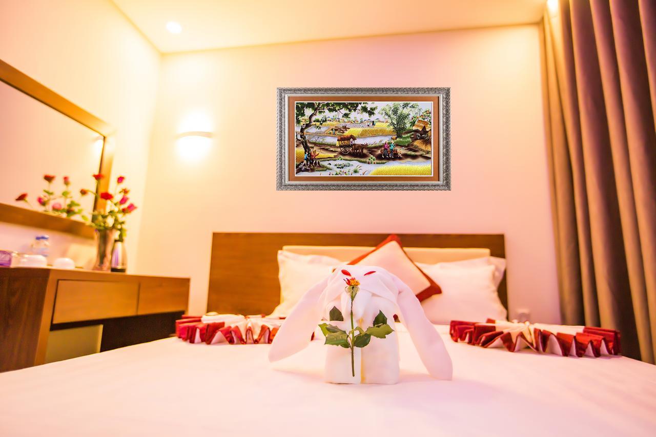 Kien Cuong Hotel Дананг Екстериор снимка