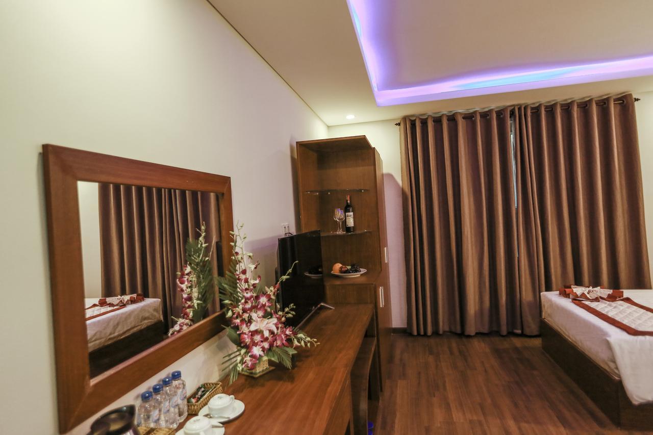 Kien Cuong Hotel Дананг Екстериор снимка