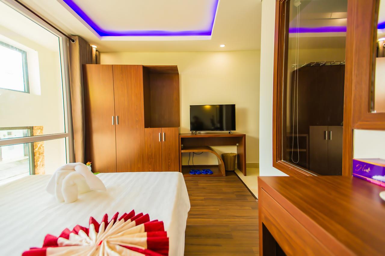 Kien Cuong Hotel Дананг Екстериор снимка
