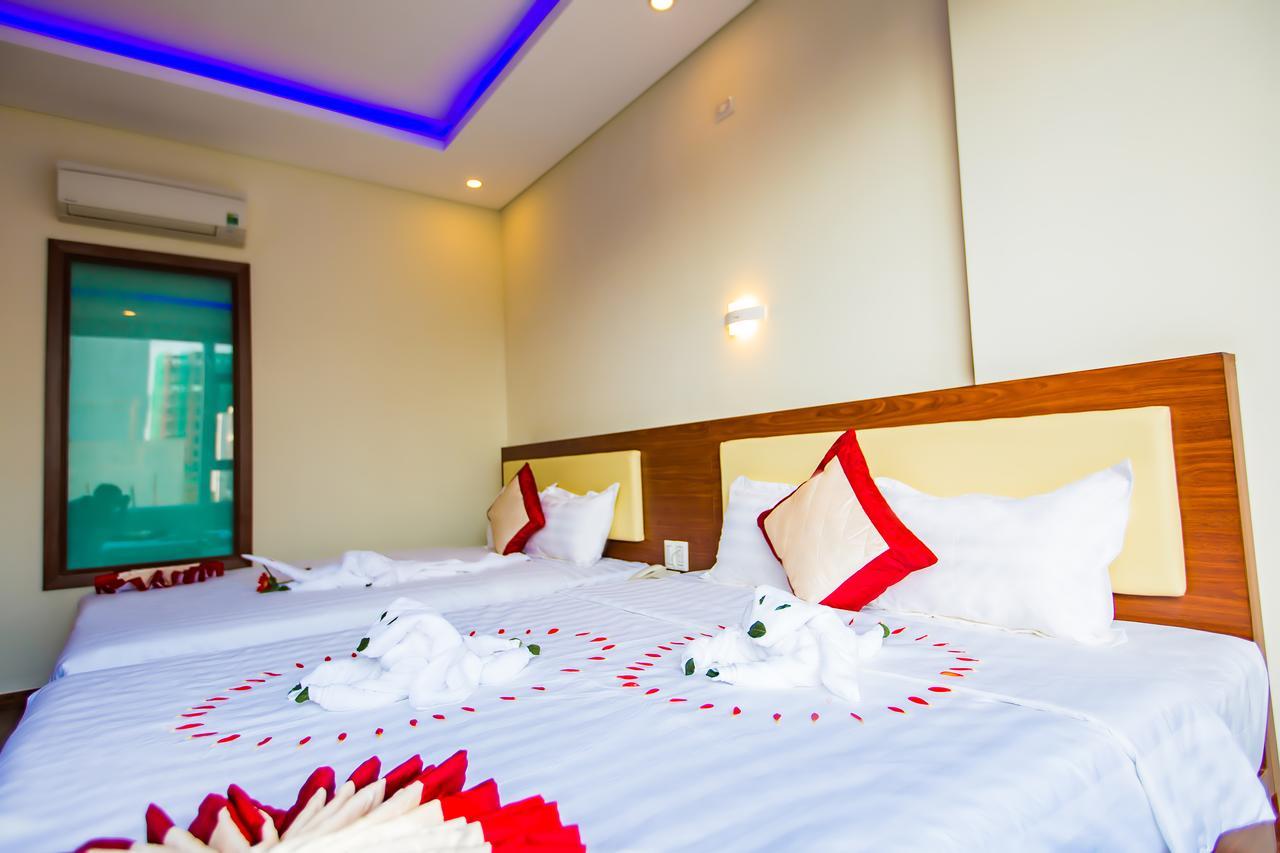 Kien Cuong Hotel Дананг Екстериор снимка