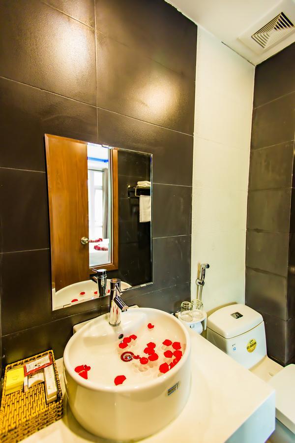 Kien Cuong Hotel Дананг Екстериор снимка