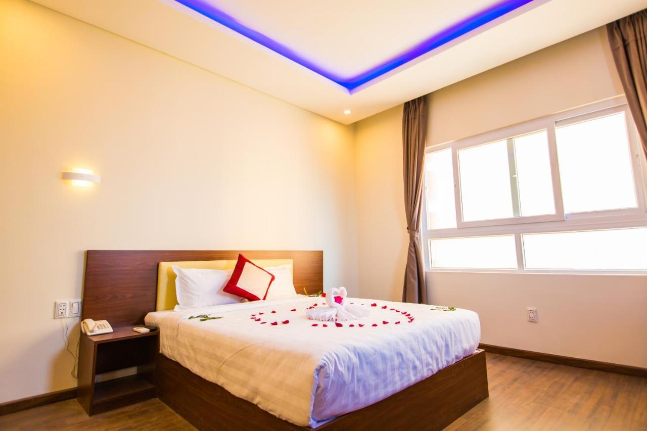 Kien Cuong Hotel Дананг Екстериор снимка