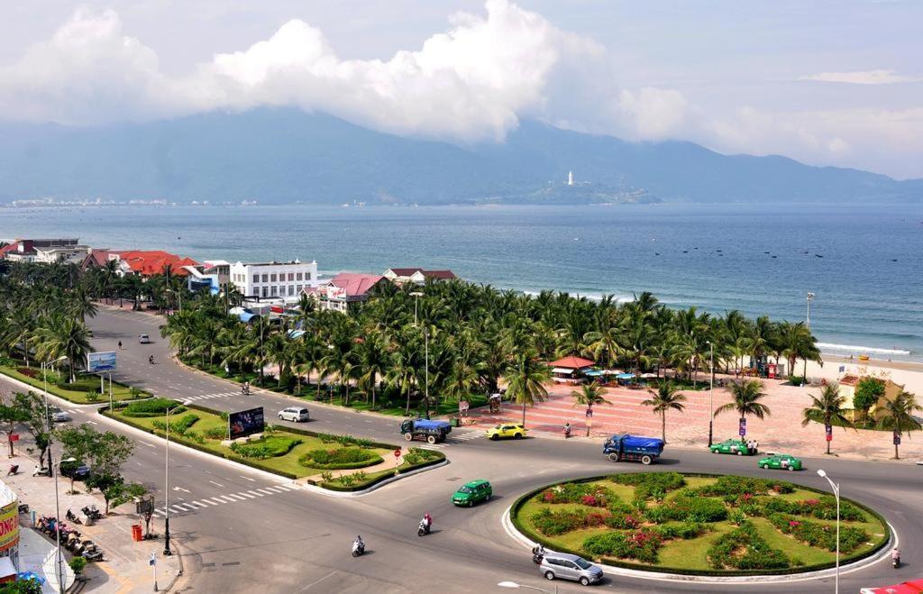 Kien Cuong Hotel Дананг Екстериор снимка